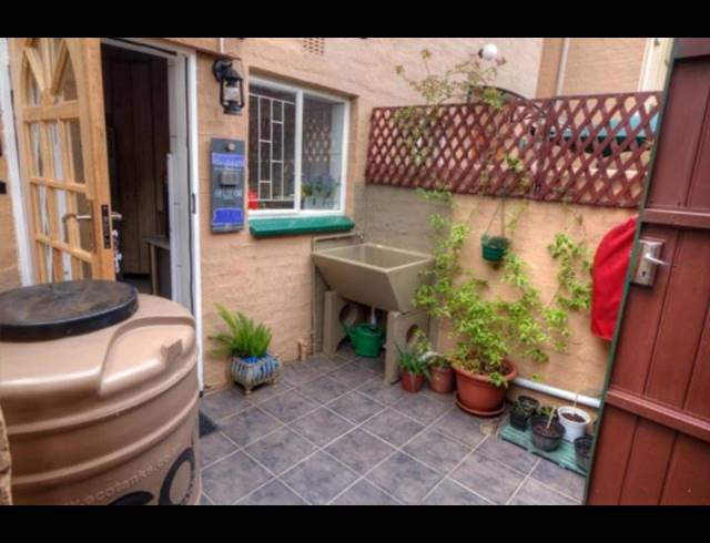 3 BEDROOM TOWNHOUSE FOR SALE IN ASTON MANOR